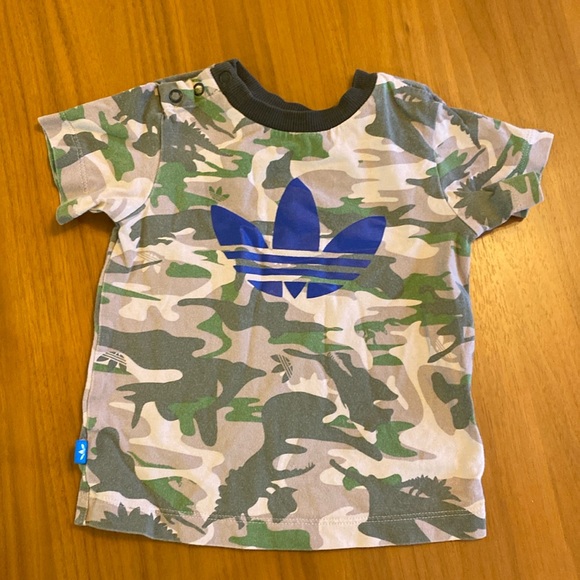Toddler Adidas - Picture 1 of 3
